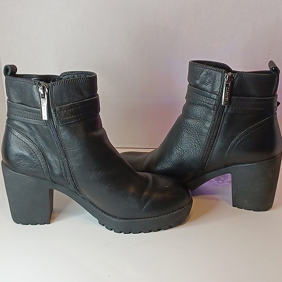 Carmela Leather Chunky Heeled Boots Moto Booties Zippers Lug Size Women's 7 - Picture 5 of 11